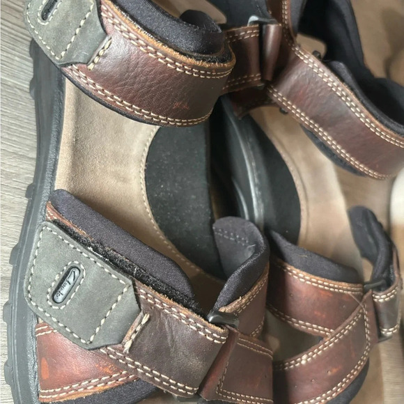 CLARKS sandals men’s size 10 open toe strappy flats - Picture 2 of 6